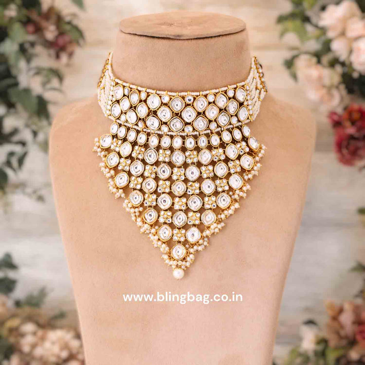 Ivory Urmisha Kundan Jewellery Set