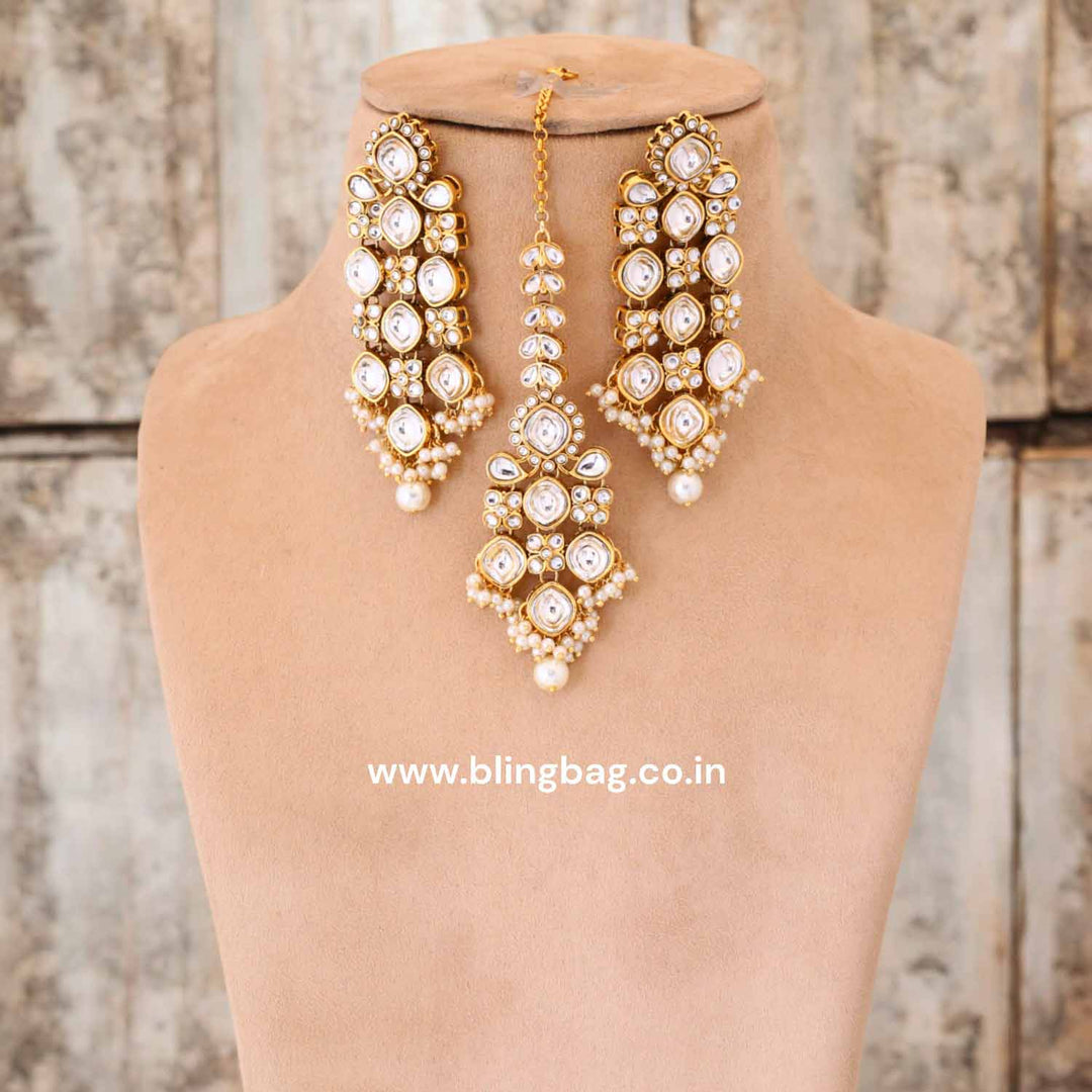 Ivory Urmisha Kundan Jewellery Set