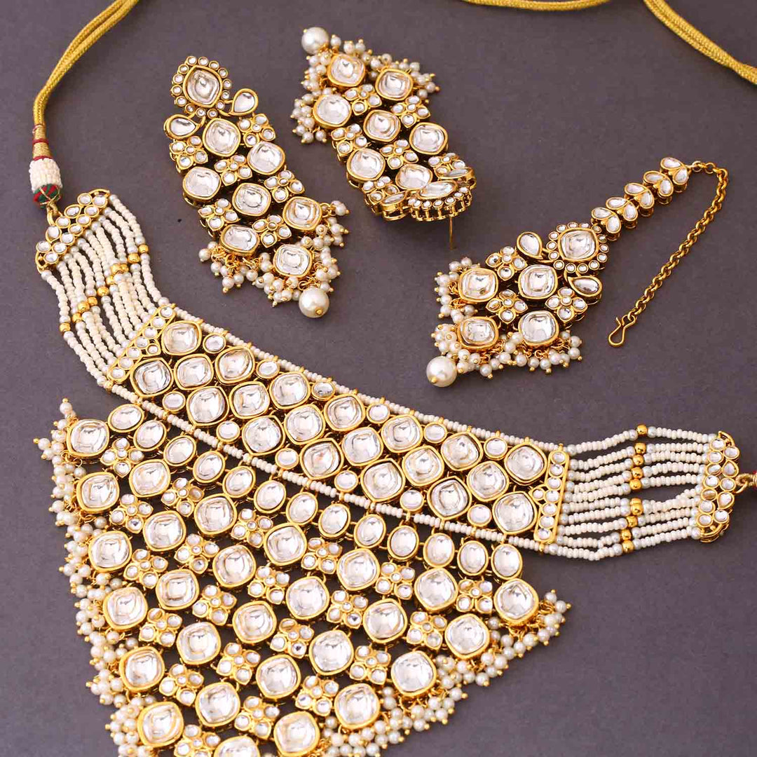 Ivory Urmisha Kundan Jewellery Set