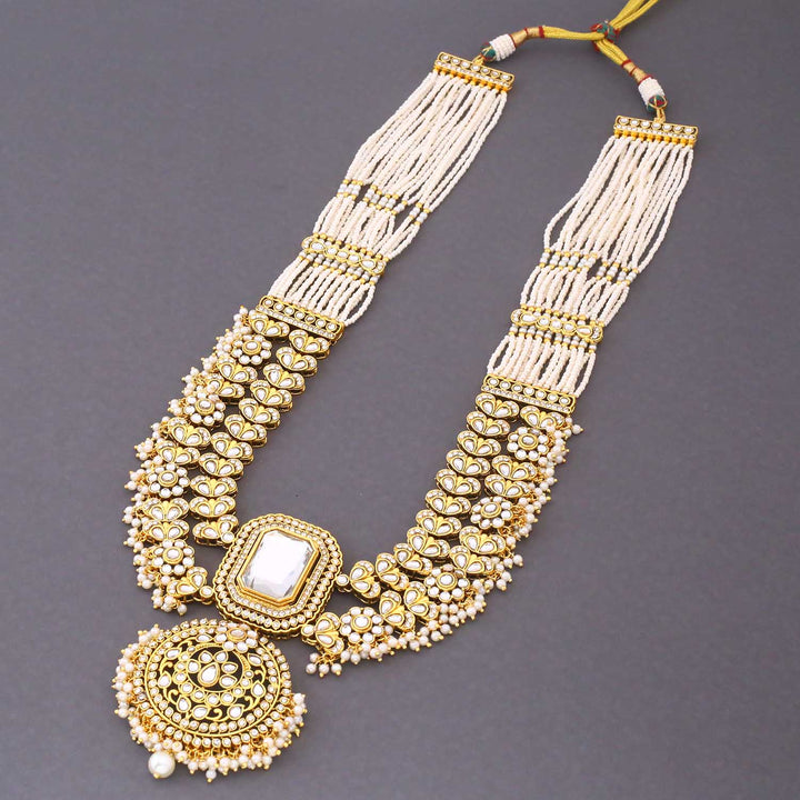 Ivory Varnika Kundan Bridal Jewellery Set