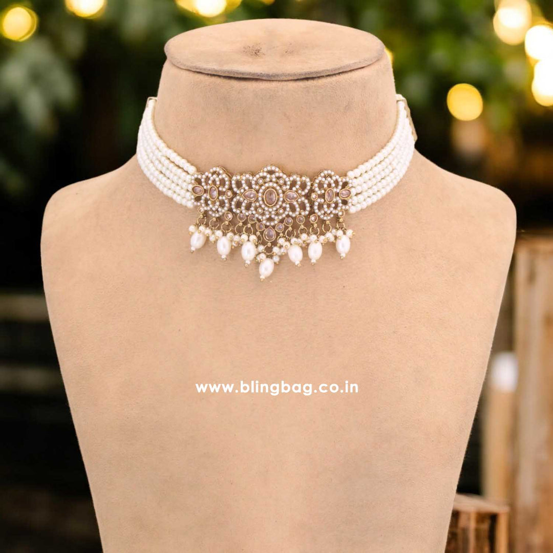 Ivory Velmira Kundan Jewellery Set