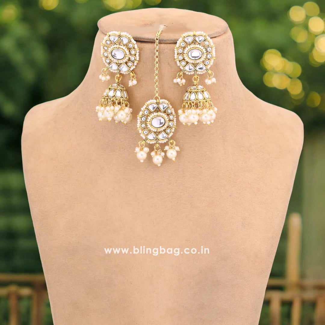 Ivory Viandra Kundan Jewellery Set