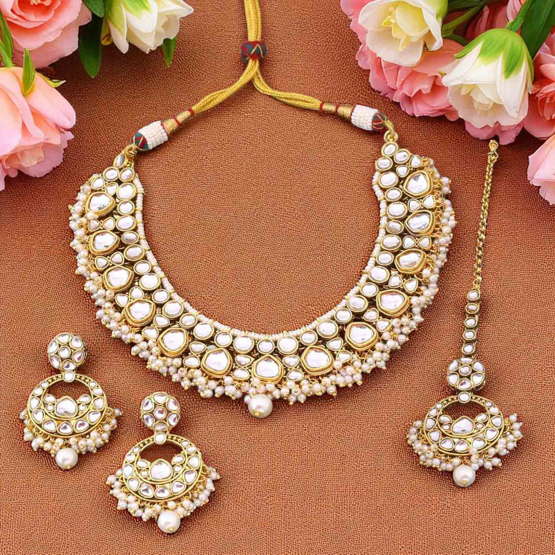 Ivory Vinitha Kundan Jewellery Set