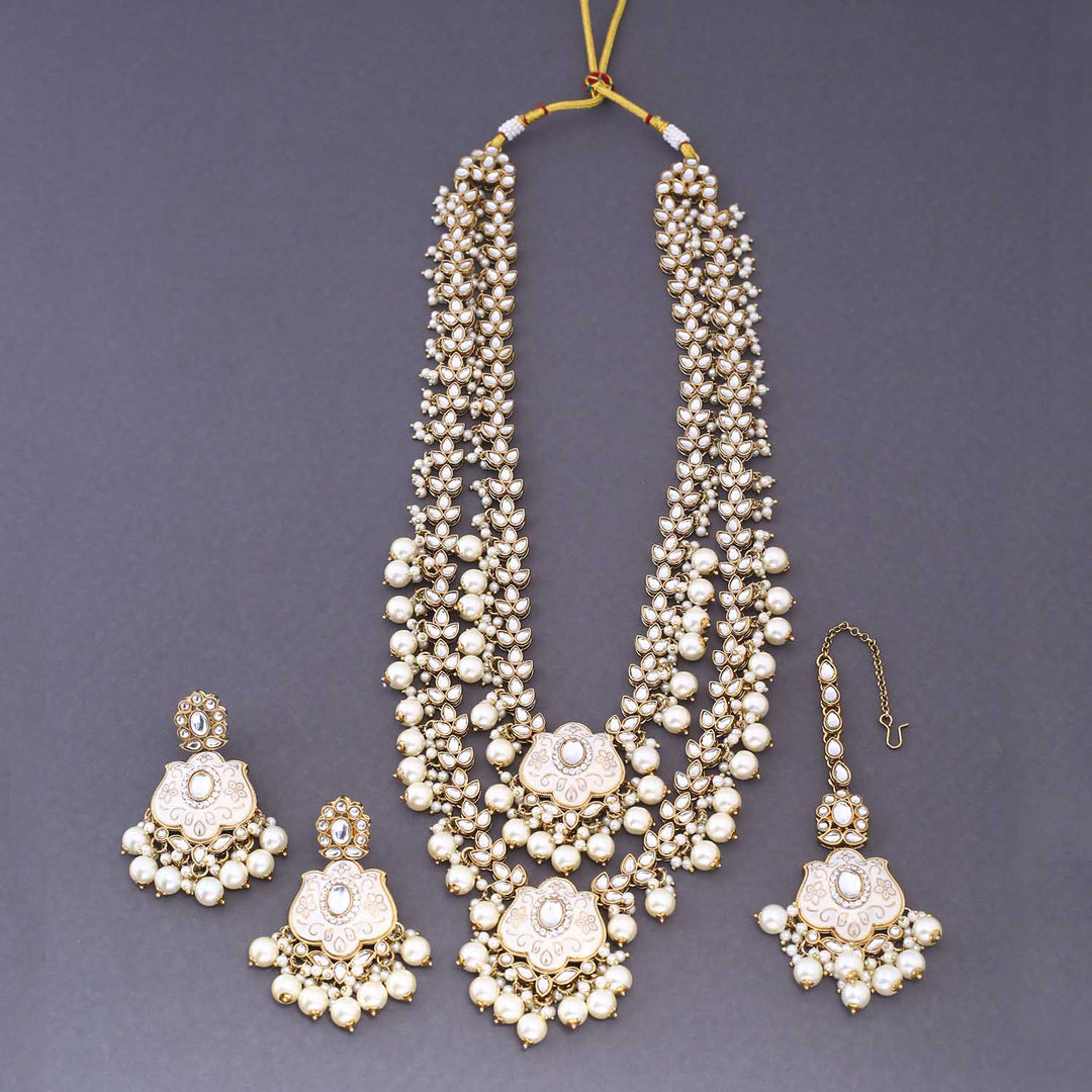 Ivory Vishani Kundan Jewellery Set