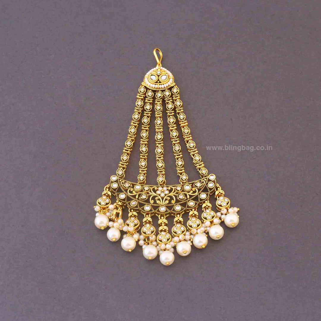Ivory Yagna Kundan Bridal Jewellery Set