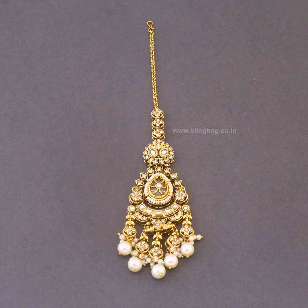 Ivory Yagna Kundan Bridal Jewellery Set