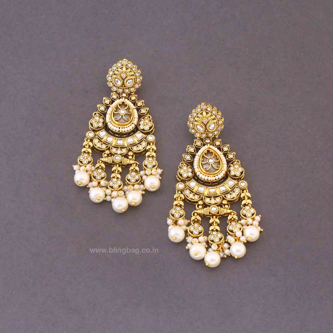 Ivory Yagna Kundan Bridal Jewellery Set