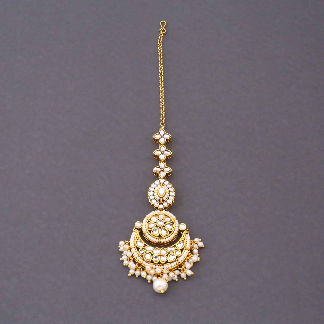 Ivory Yamika Kundan Bridal Jewellery Set