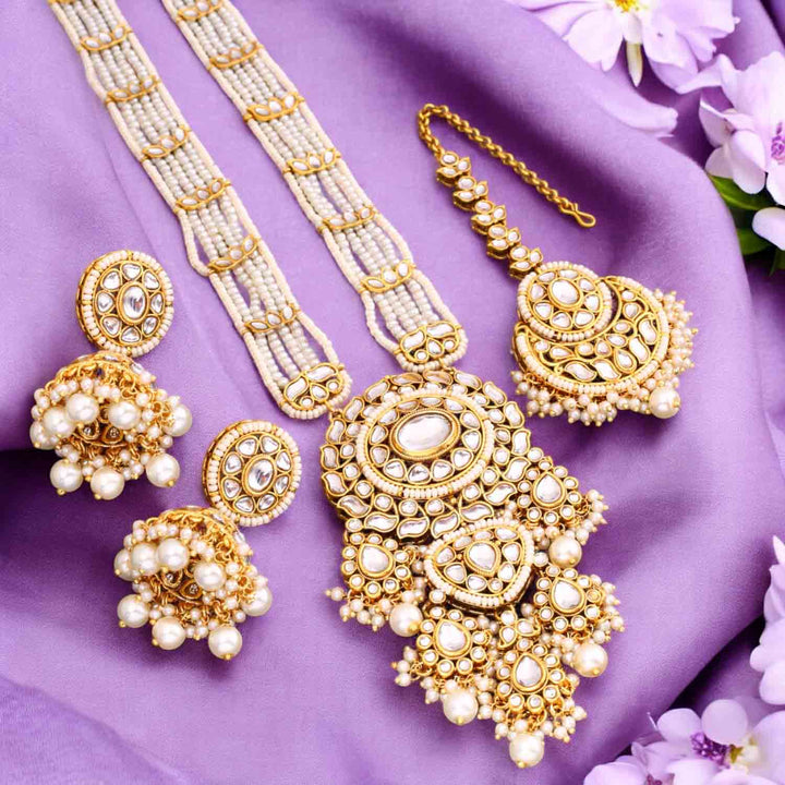 Ivory Yashashvi Kundan Jewellery Set
