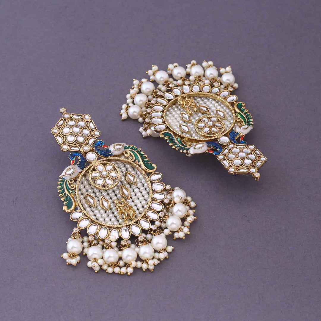 Ivory Yasmeen Chandbalis