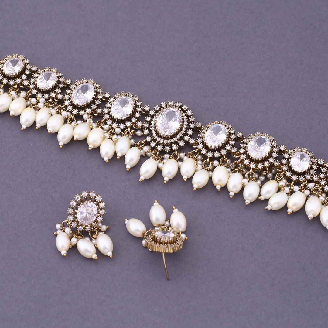 Ivory Zefira Victorian Jewellery Set - New Arrival