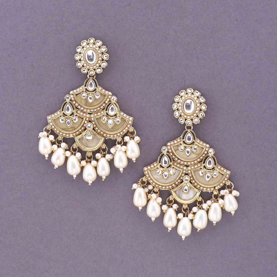 Ivory Zehra Punjabi Chandbalis