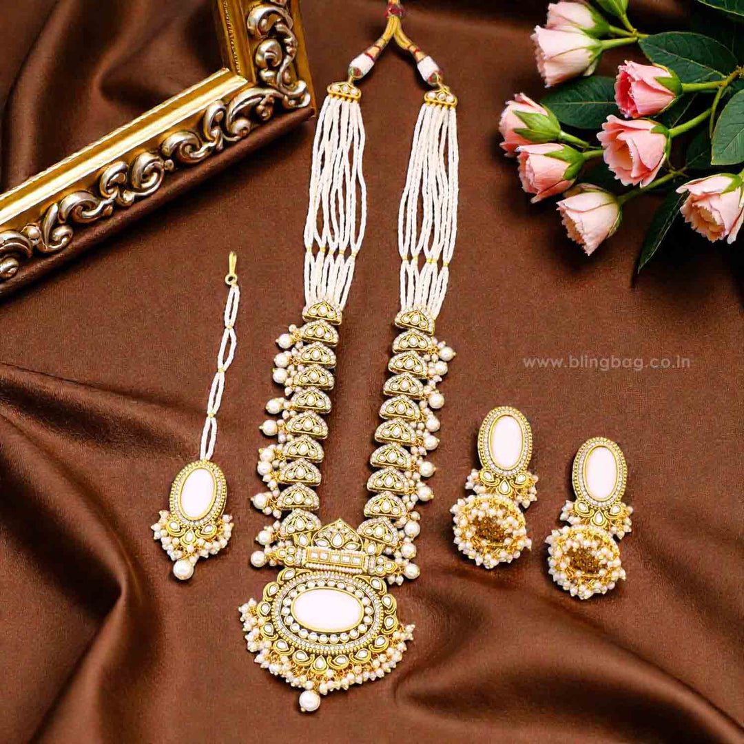 Ivory Ziya Kundan Jewellery Set