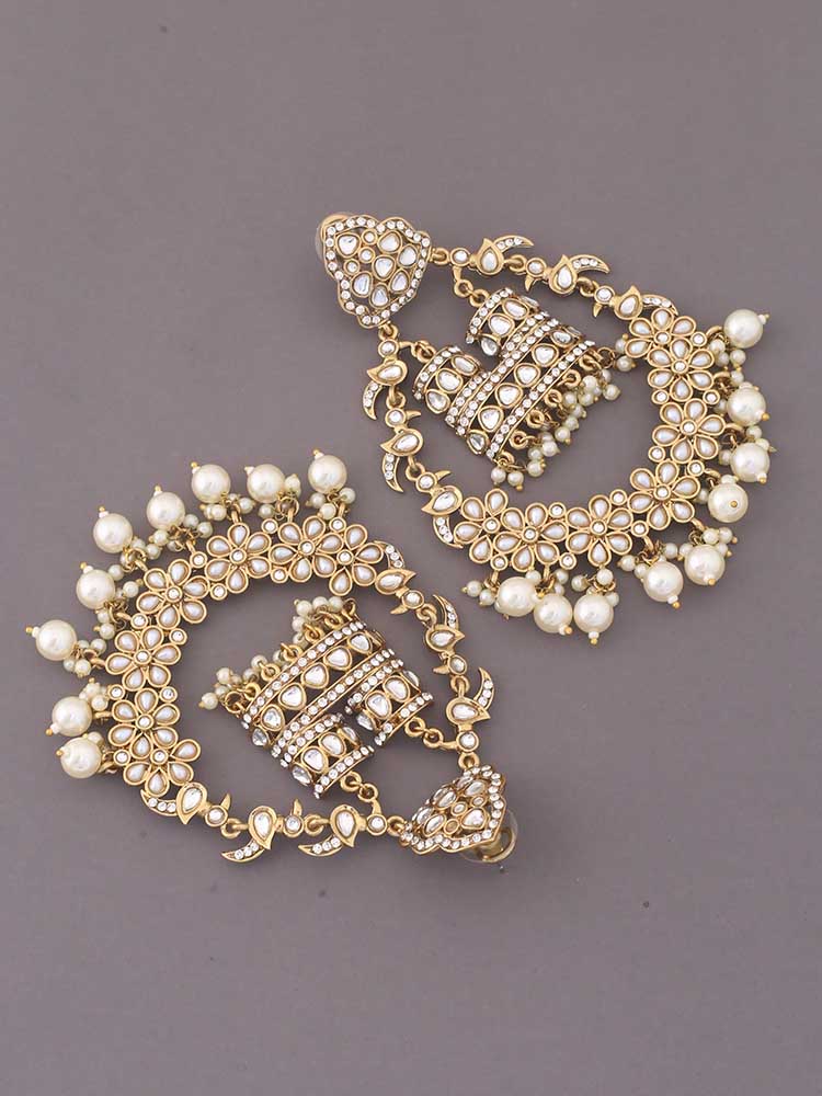 Ivory Zunaira Chaandbalis