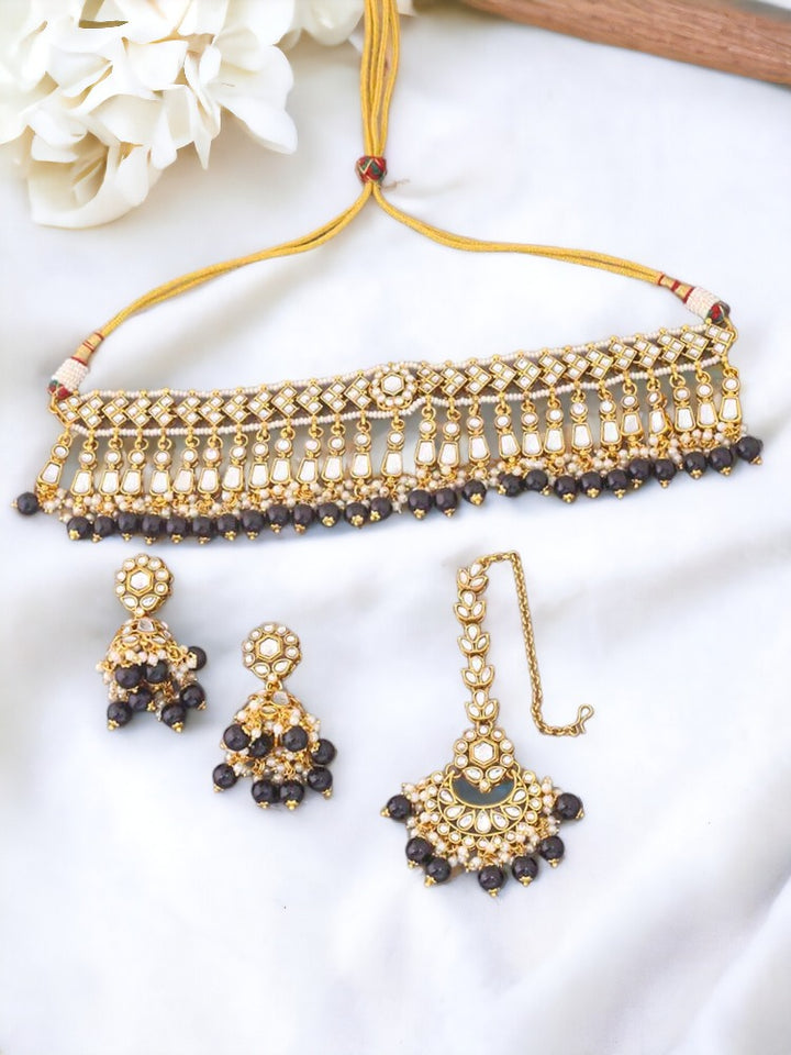 Jet Aanandi Jewellery Set