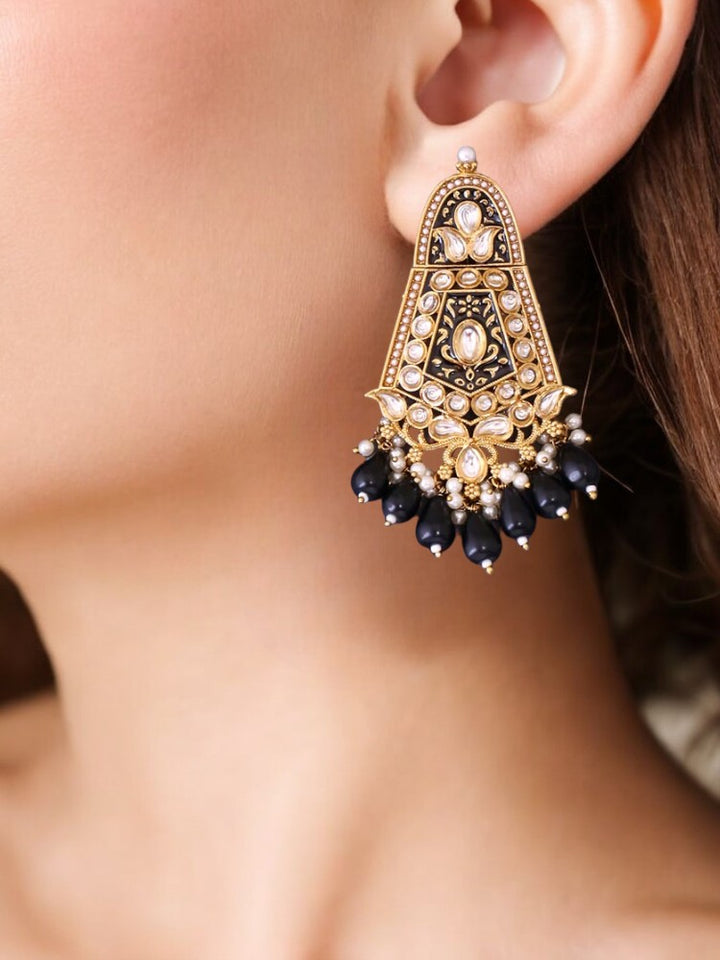 Jet Aasavari Danglers