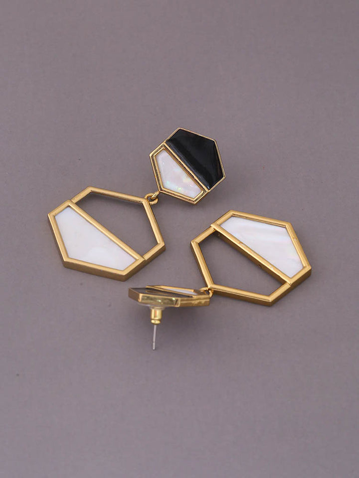 Jet Daakshi Danglers