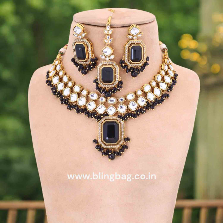 Jet Kuntala Kundan Jewellery Set