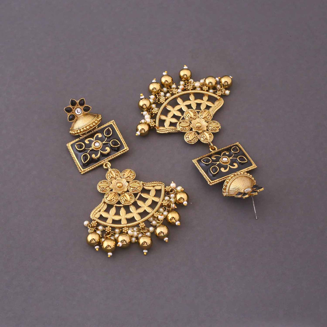 Jet Likhita Chaandbalis