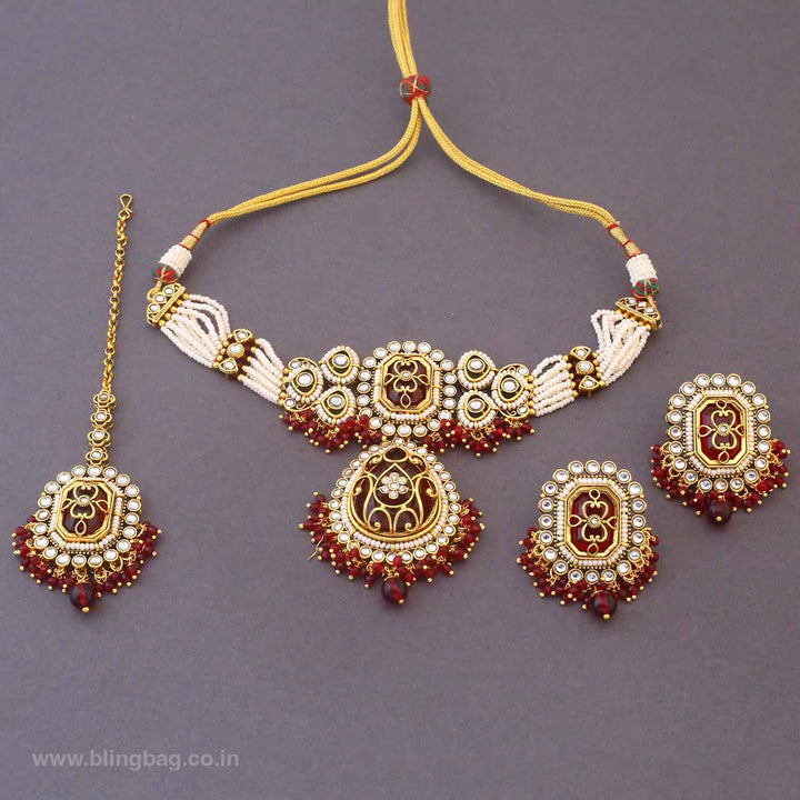 Maroon Ananyaita Kundan Jewellery Set