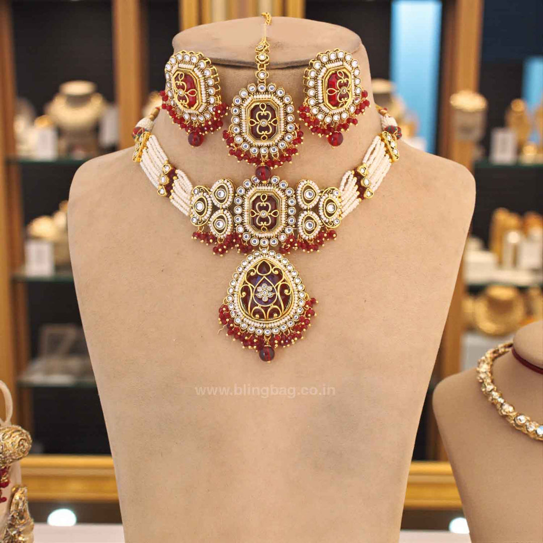 Maroon Ananyaita Kundan Jewellery Set