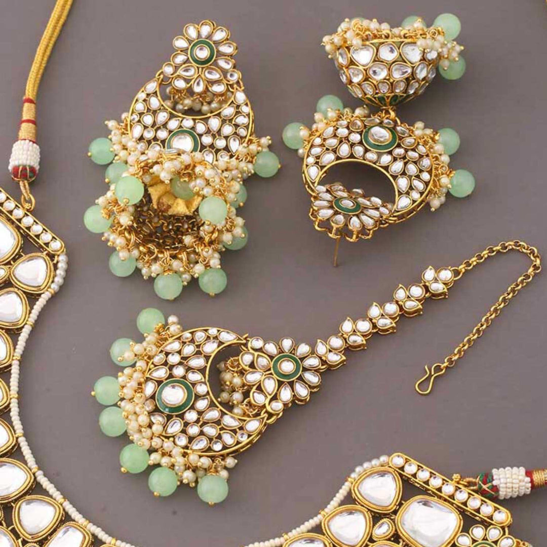 Mint Aadhila Kundan Jewellery Set