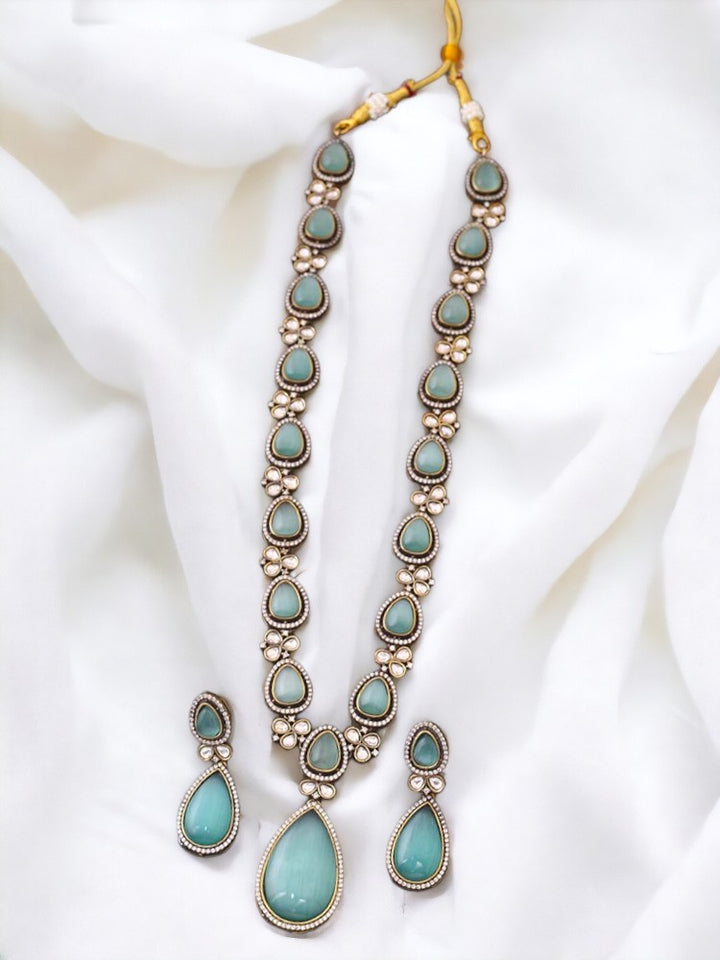 Mint Beny Zirconia Jewellery Set
