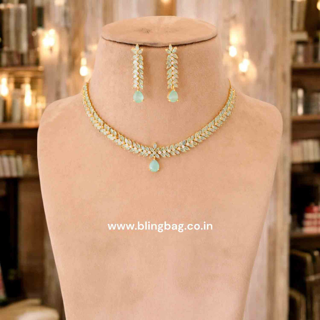 Mint Iulia Zirconia Jewellery Set