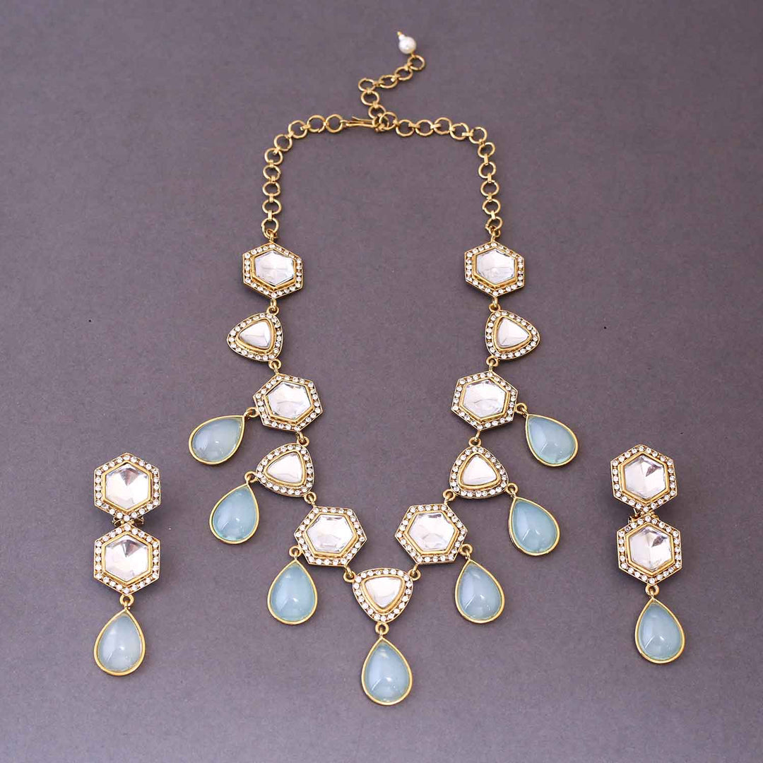 Mint Siyana Kundan Jewellery Set