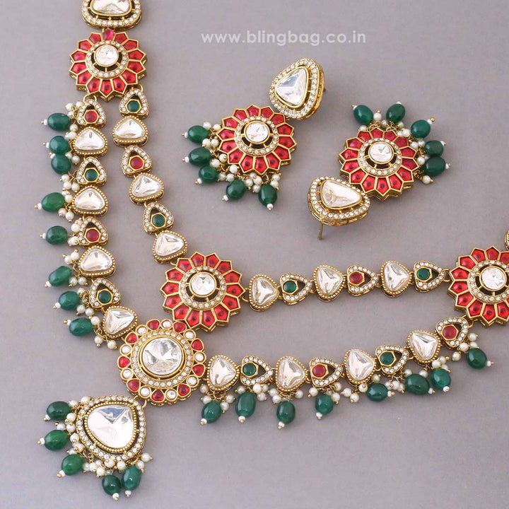 Multicolor Bhavyasha Kundan Jewellery Set