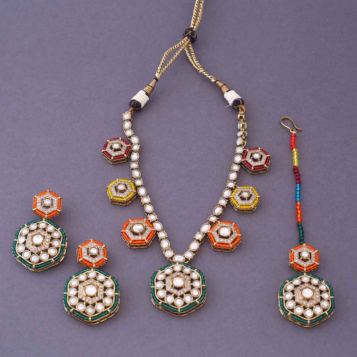 Multicolor Caroliya Kundan Jewellery Set