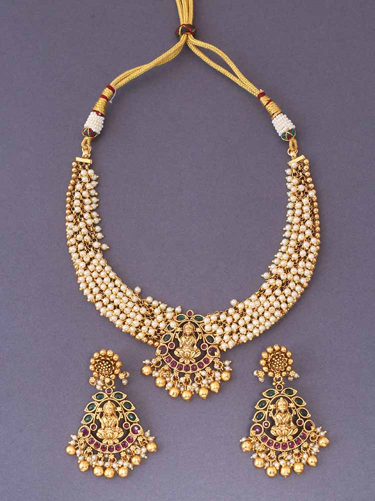 Golden Deetya Jewellery Set