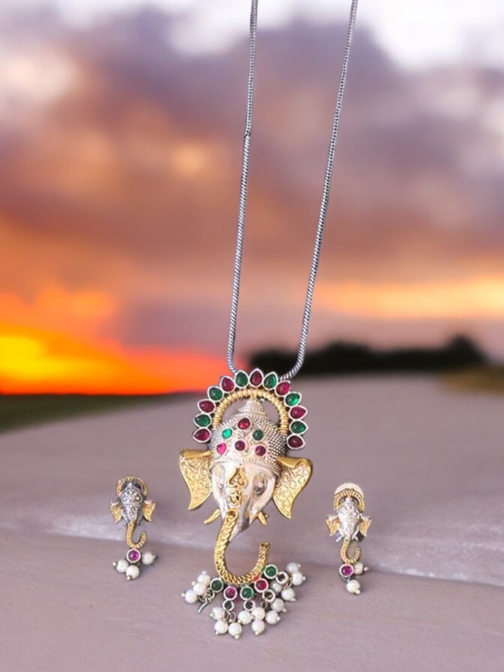 Multicolor Gajmukh Jewellery Set