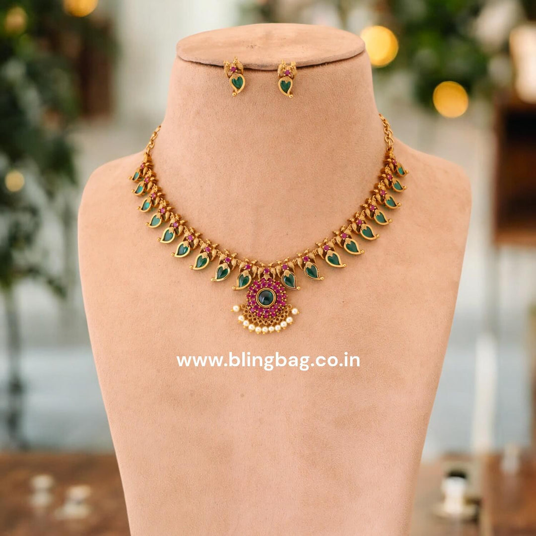 Multicolor Geeti Antique Jewellery Set - New Arrival