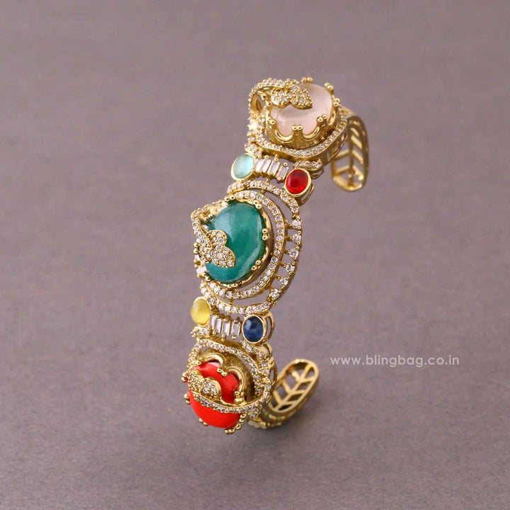 Multicolor Grace Victorian Kada