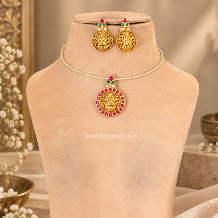 Multicolor Heer Pendant Set