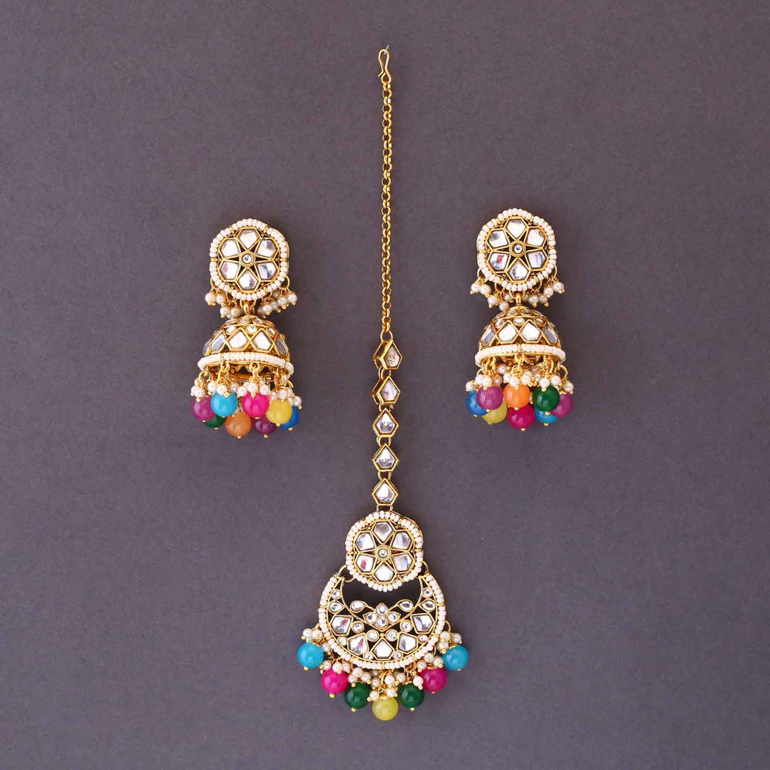 Multicolor Inula Maang Tikka Set