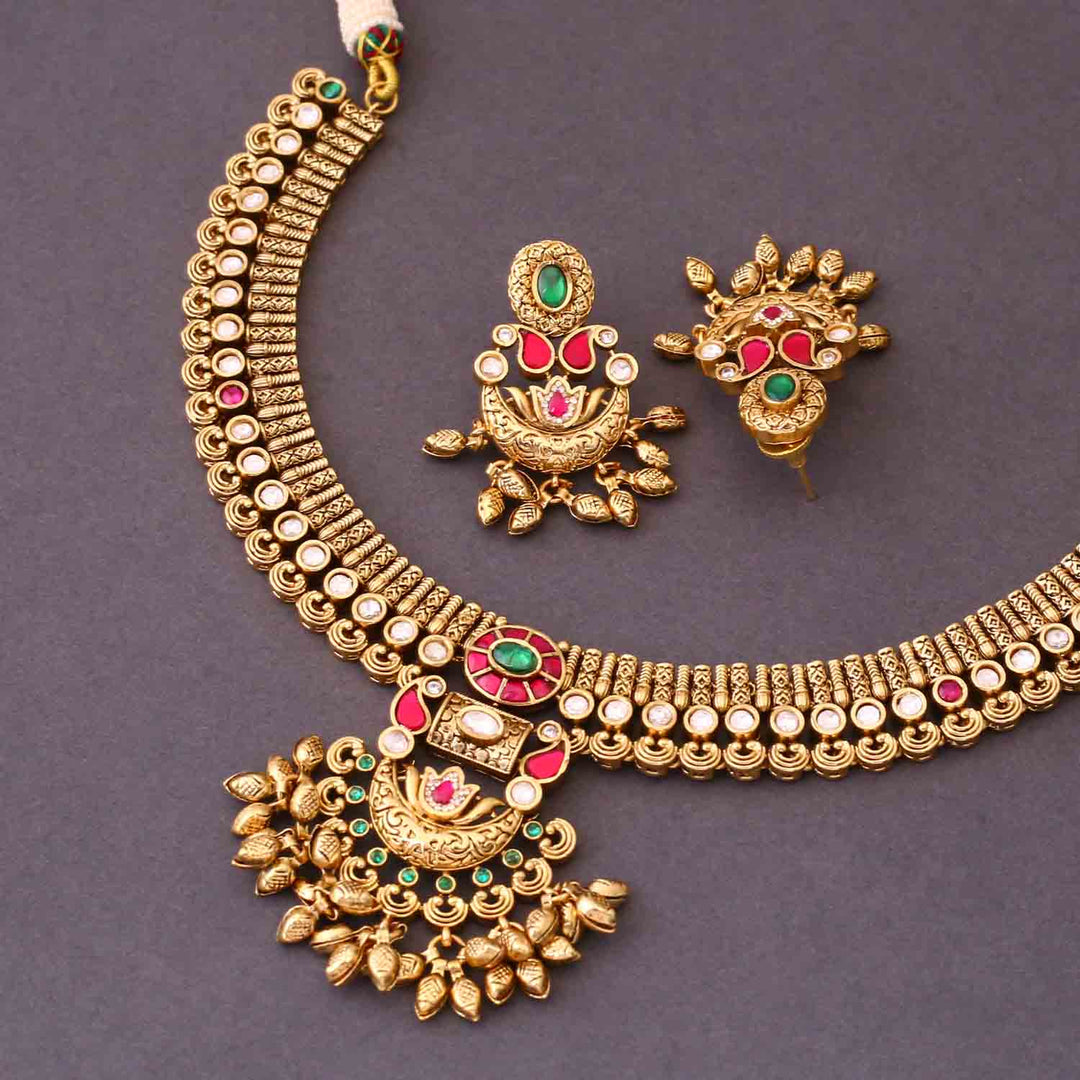 Multicolor Jahnvi Antique Rajwadi Set