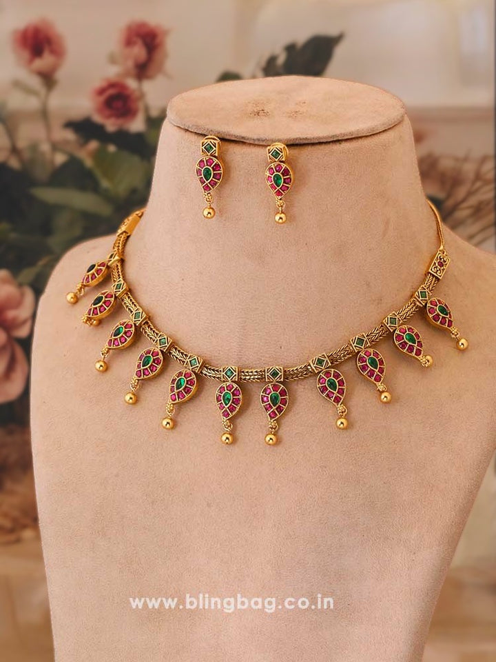 Multicolor Kamdhenu Antique Jewellery Set