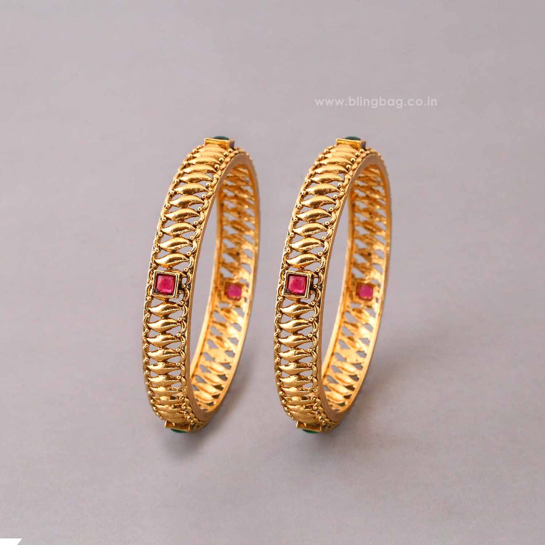 Multicolor Kamudi Bangles