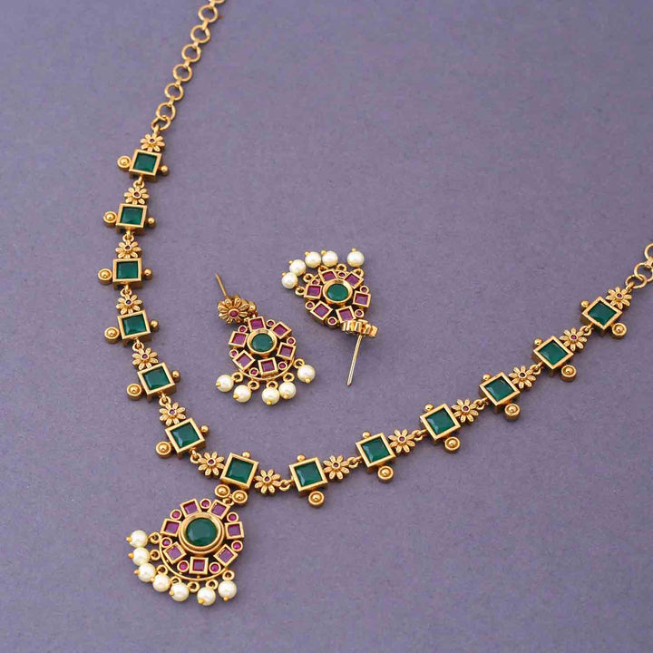Multicolor Kanwal Antique Jewellery Set - New Arrival