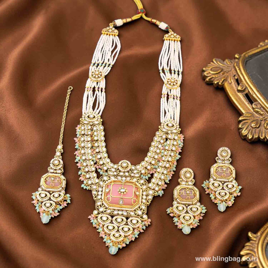 Multicolor Kavika Kundan Jewellery Set