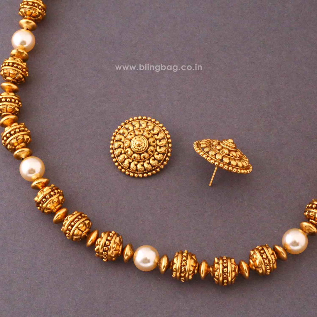 Multicolor Manvisha Antique Jewellery Set- New Arrival