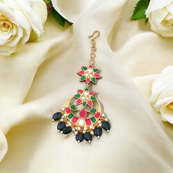 Multicolor Naajma Maang Tikka