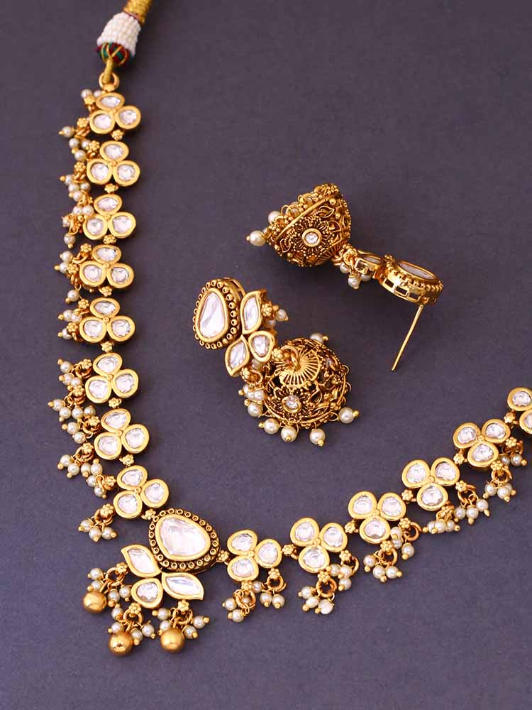 Golden Pavaki Antique Jewellery Set