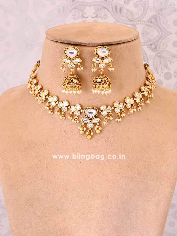 Golden Pavaki Antique Jewellery Set