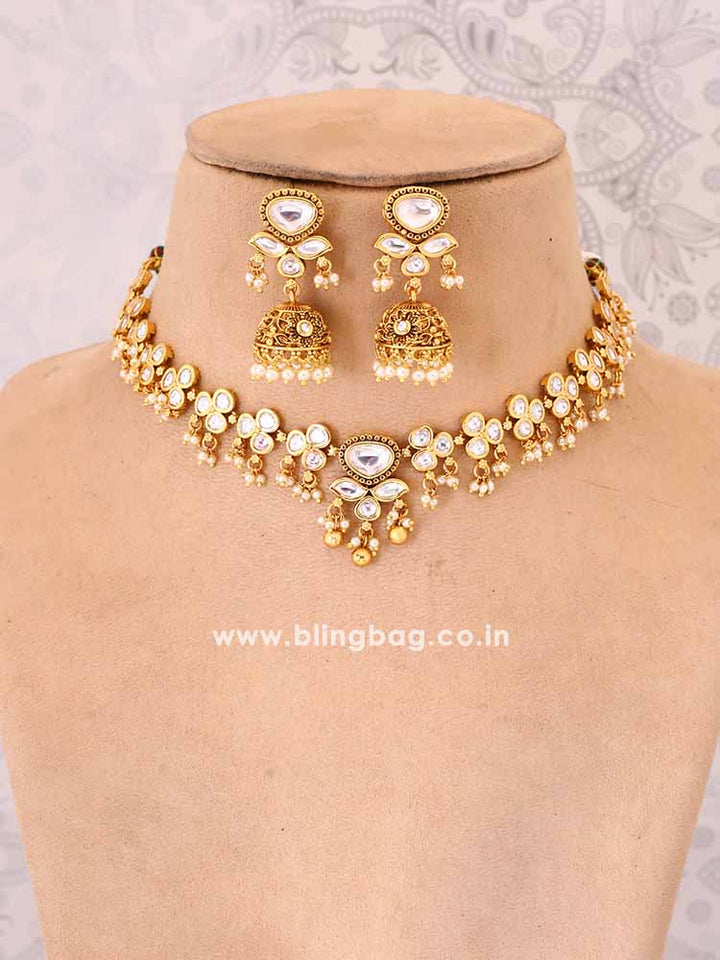 Golden Pavaki Antique Jewellery Set