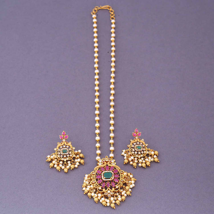 Multicolor Ruhani Antique Pendant Set- New Arrival