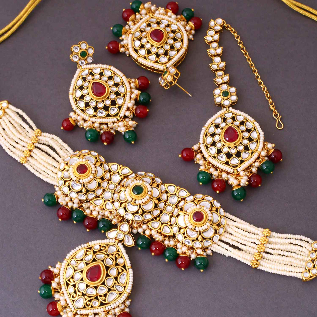 Multicolor Saloni Kundan Jewellery Set