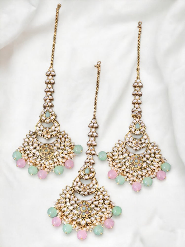 Multicolor Supriya Maang Tikka Set